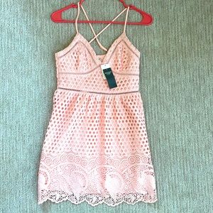 Abercrombie & Fitch NWT lace/croquet coral dress, size S petite